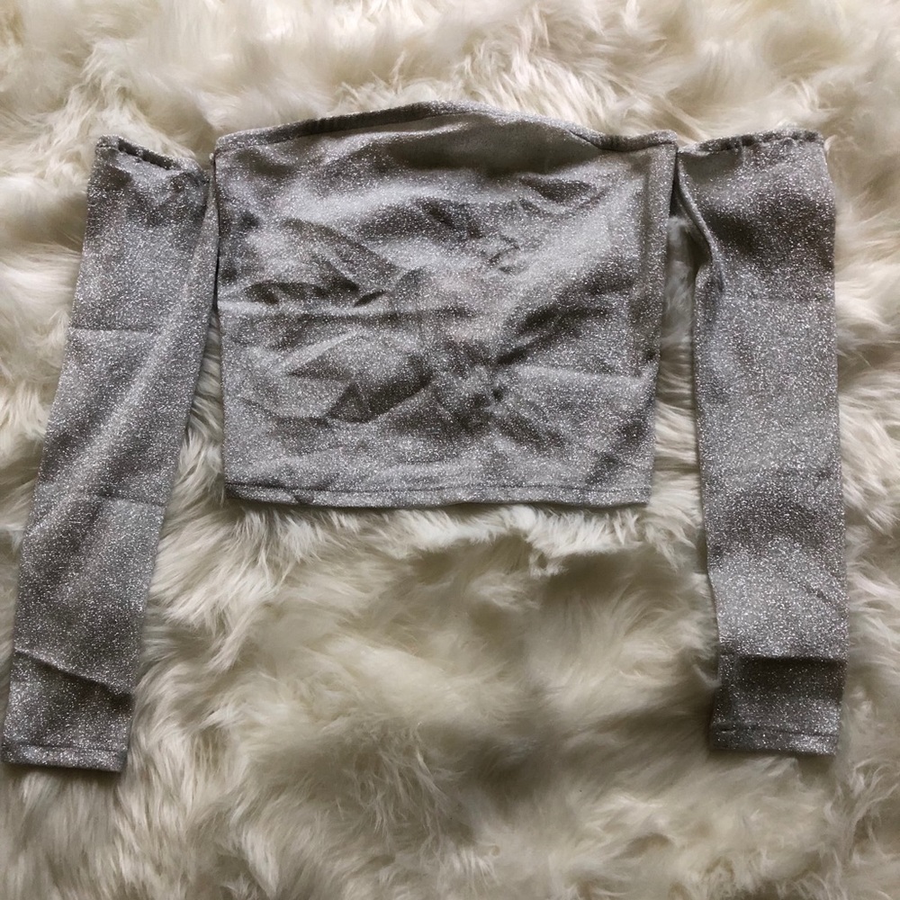 🔥SOLD🔥Forever 21 Off the Shoulder Crop Top